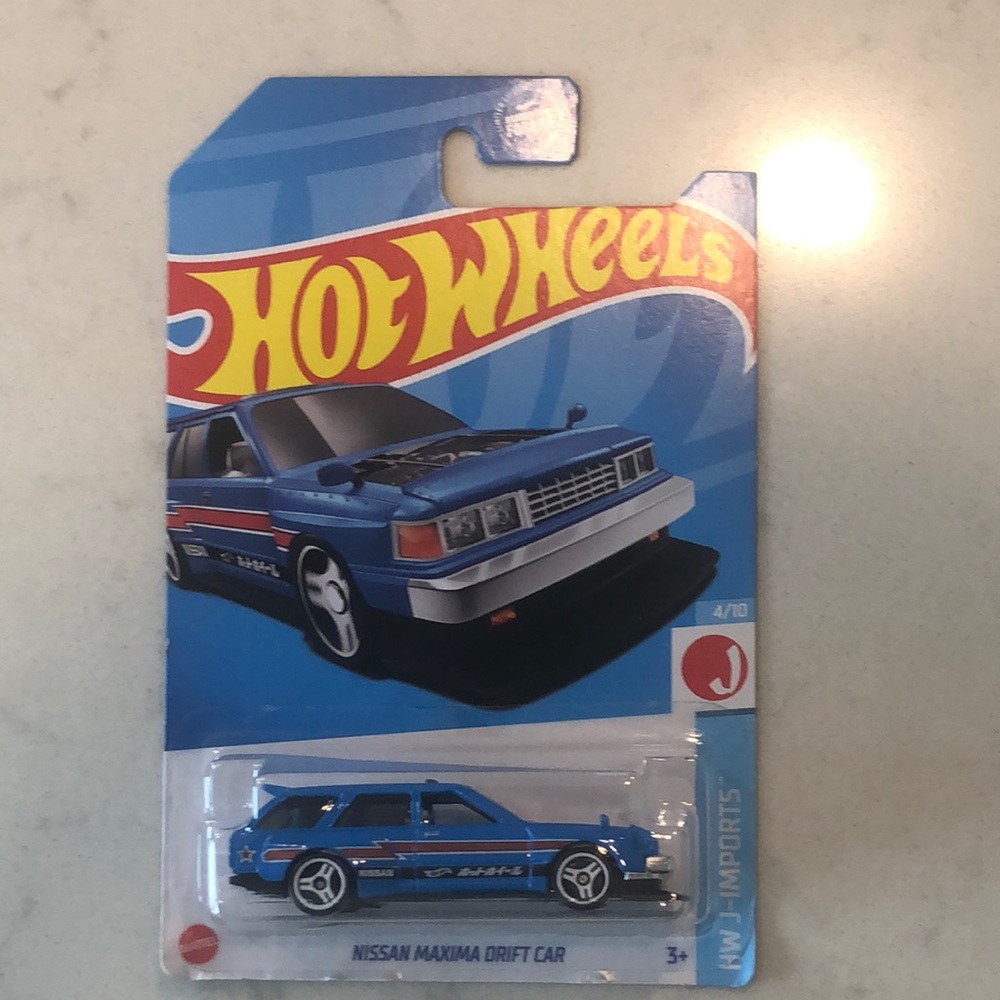 Hot Wheels Nissan Maxima Drift Car